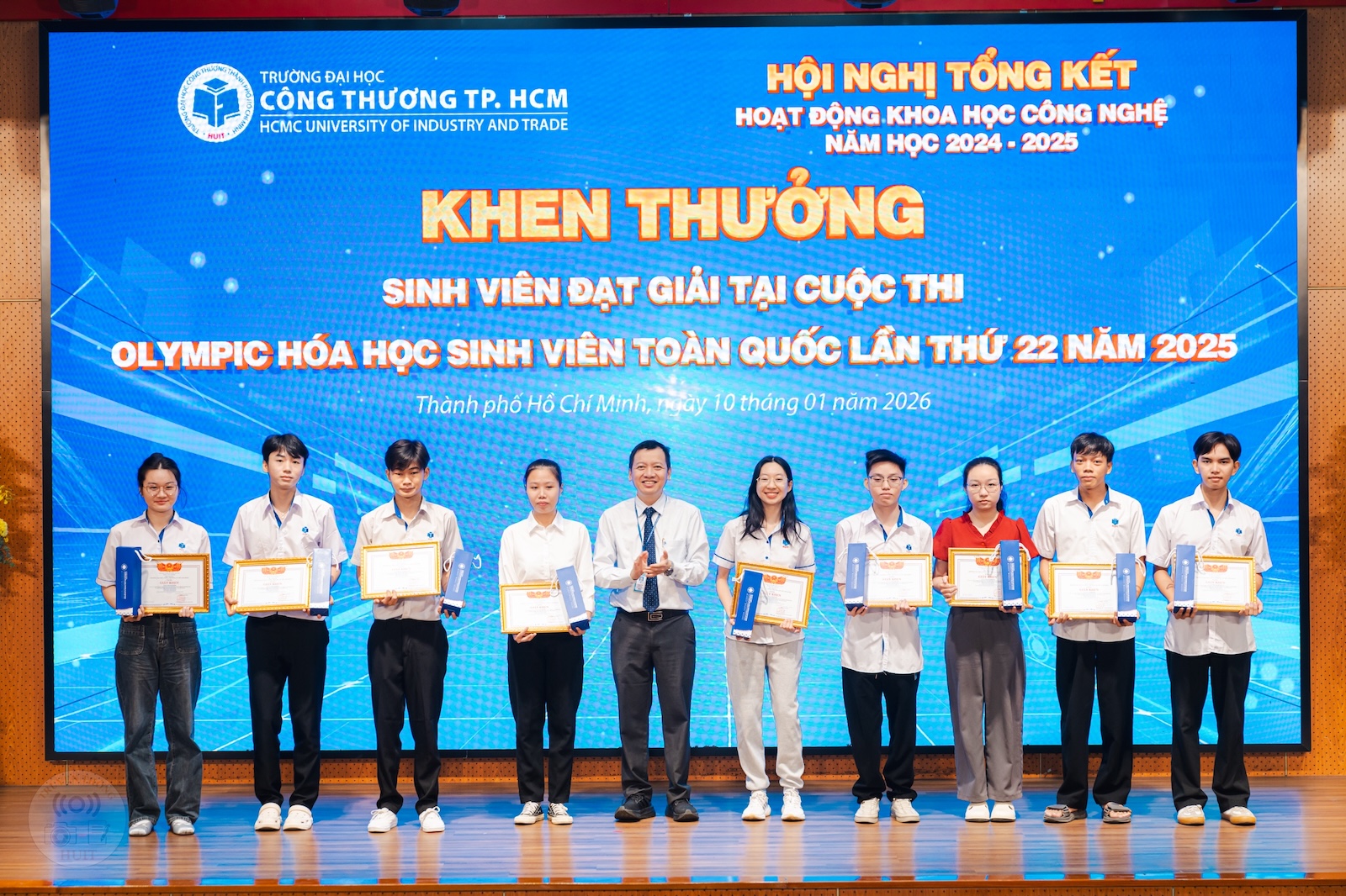 Trường đại học Công Thương TPHCM công bố hơn 800 bài báo khoa học một năm